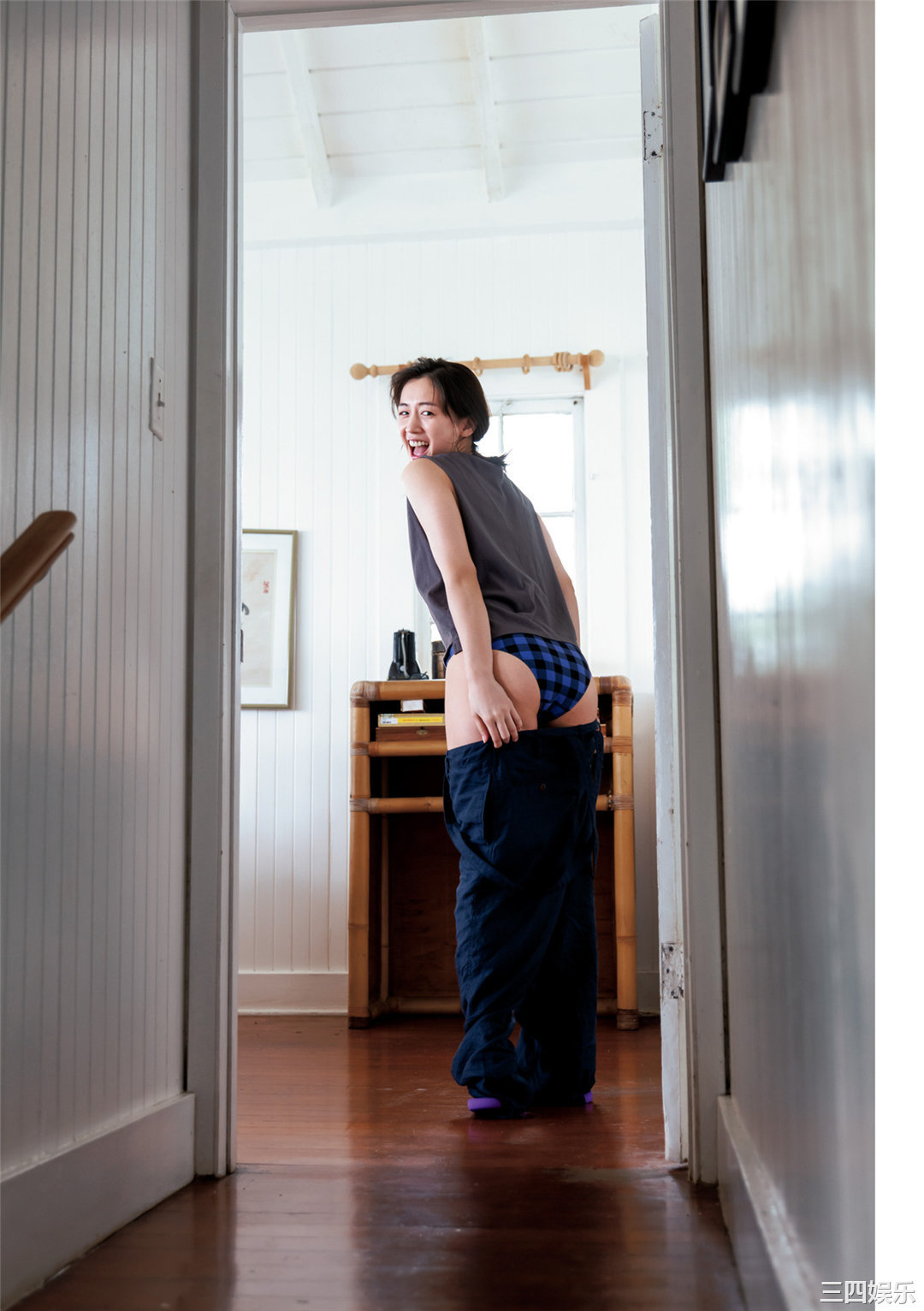 绫濑遥写真集《ハルカノイセカイ 02》高清全本