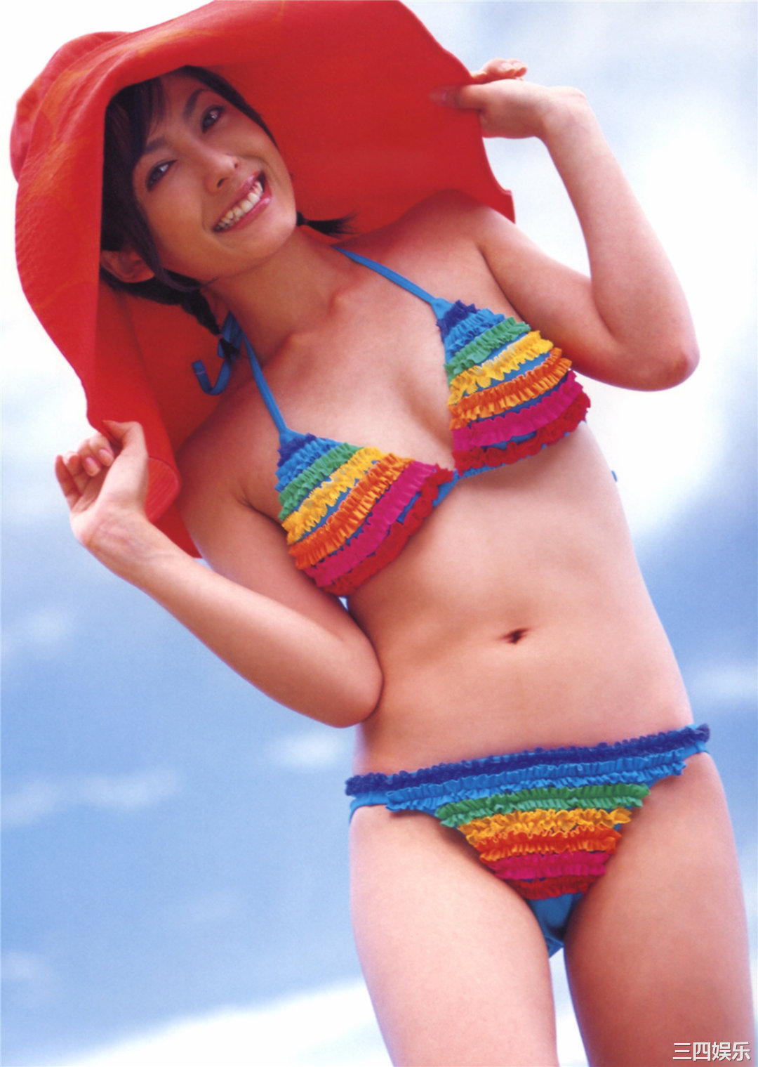 平山绫写真集《はるか》高清全本