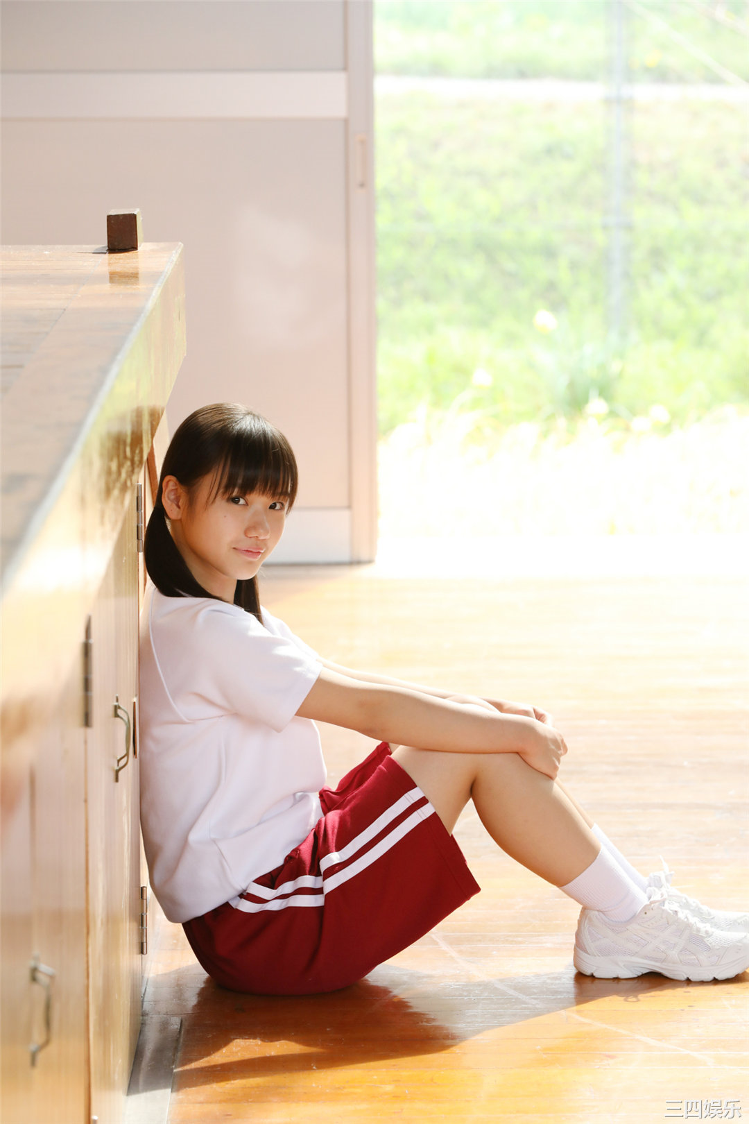 横山玲奈写真集《 Hello! Project Digital Books Vol.187 》高清全本