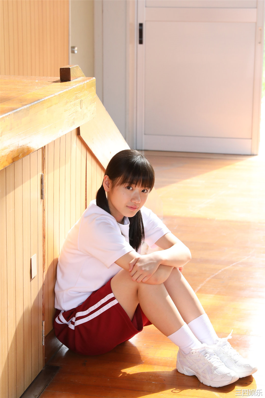 横山玲奈写真集《 Hello! Project Digital Books Vol.187 》高清全本