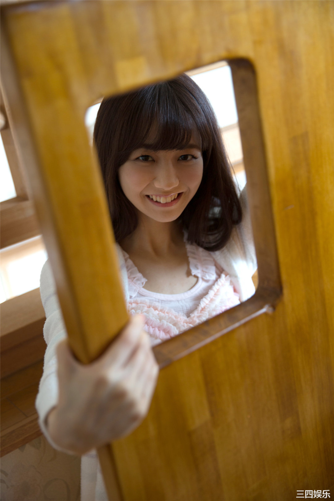 宫崎由加写真集《Hello! Project Digital Books Vol.158 》高清全本