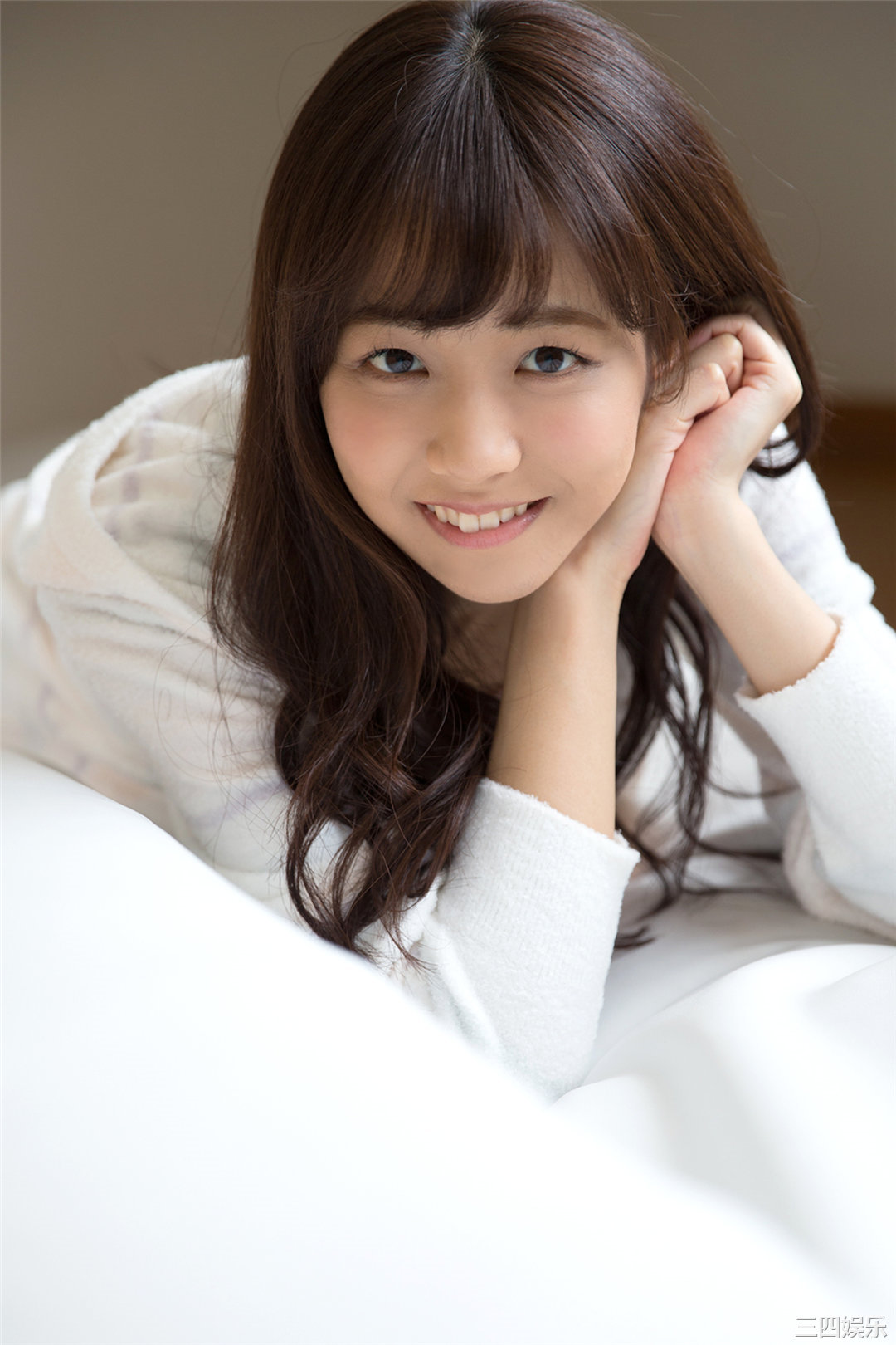 宫崎由加写真集《Hello! Project Digital Books Vol.158 》高清全本