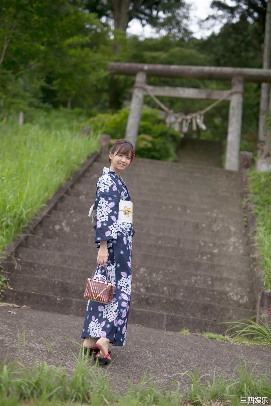 宫崎由加写真集《Hello! Project Digital Books Vol.158 》高清全本