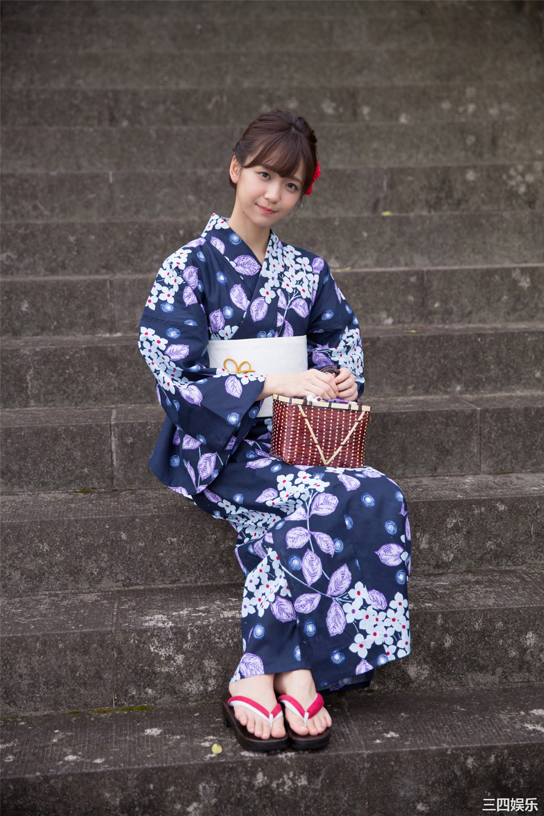 宫崎由加写真集《Hello! Project Digital Books Vol.158 》高清全本