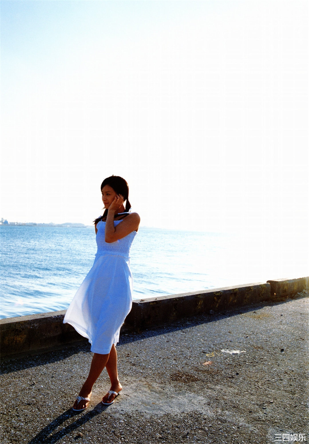 龟井绘里写真集《亀井絵里》高清全本