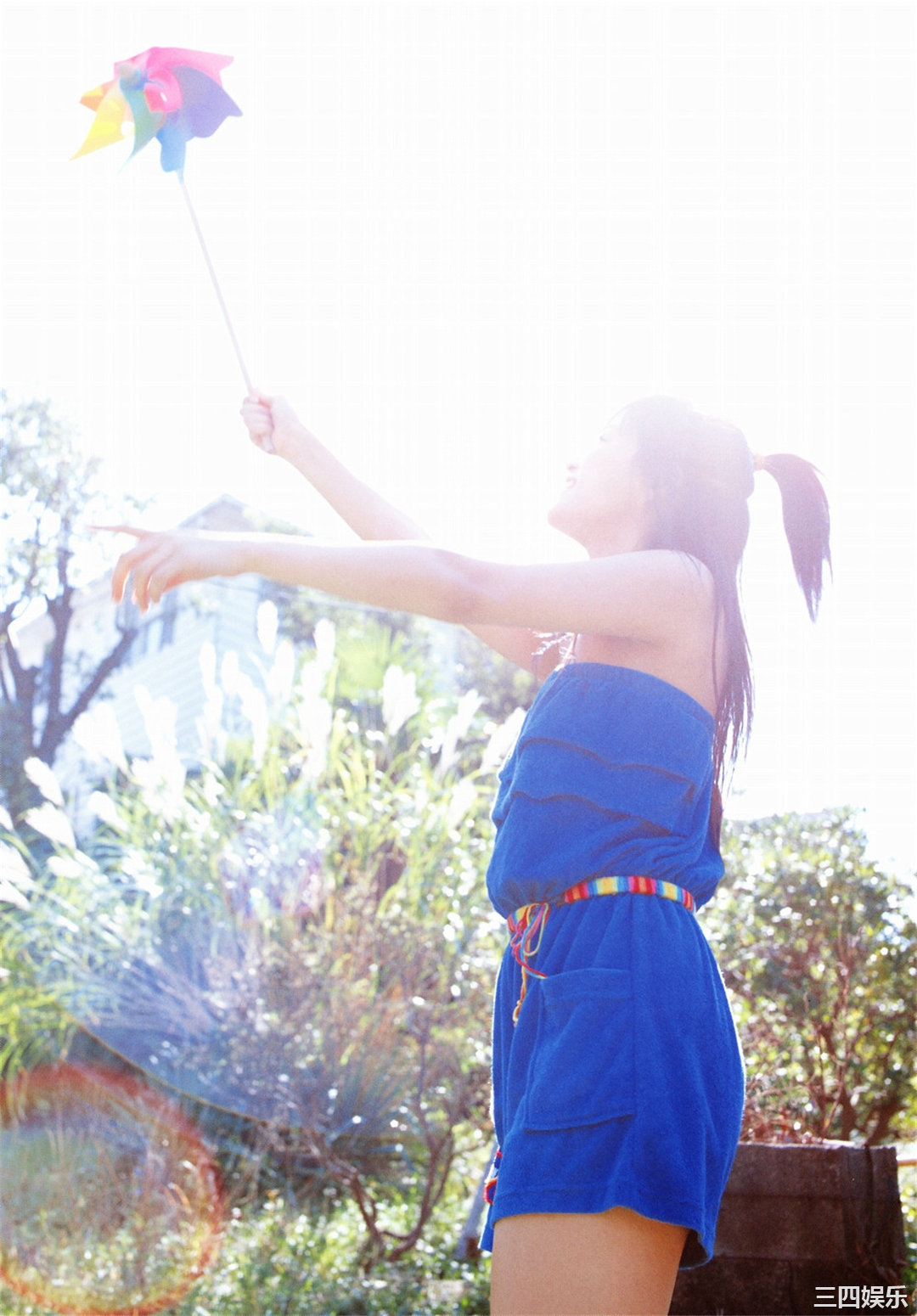 龟井绘里写真集《亀井絵里》高清全本