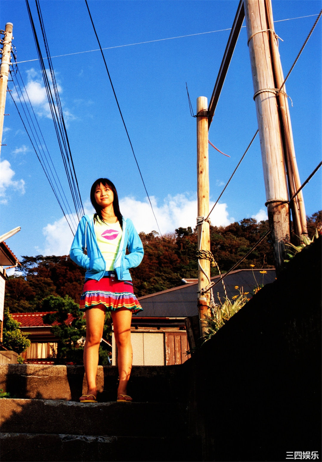 龟井绘里写真集《亀井絵里》高清全本