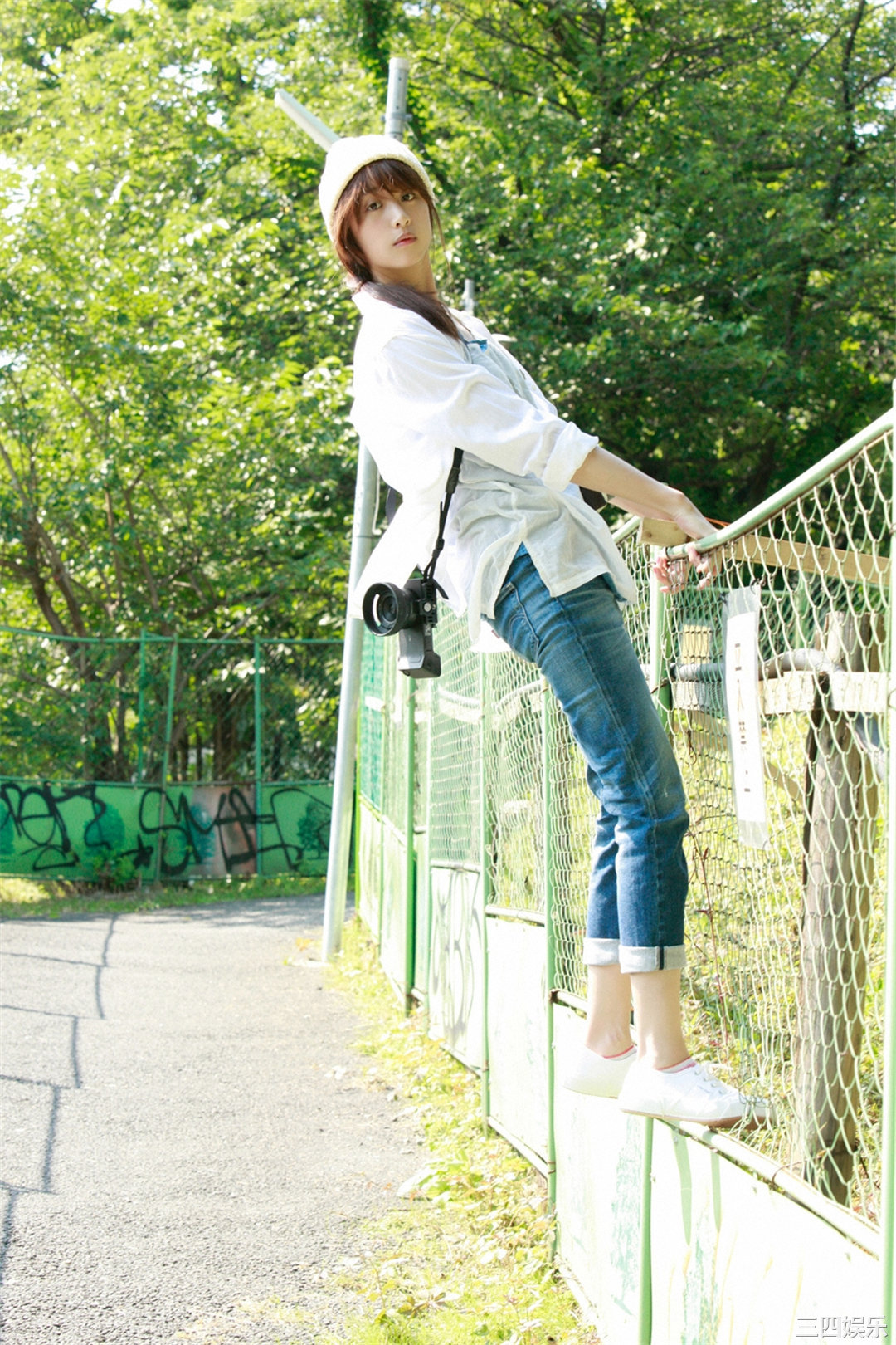 山本美月写真集《[Ys Web] 2015年9月号 Vol.666 》高清全本