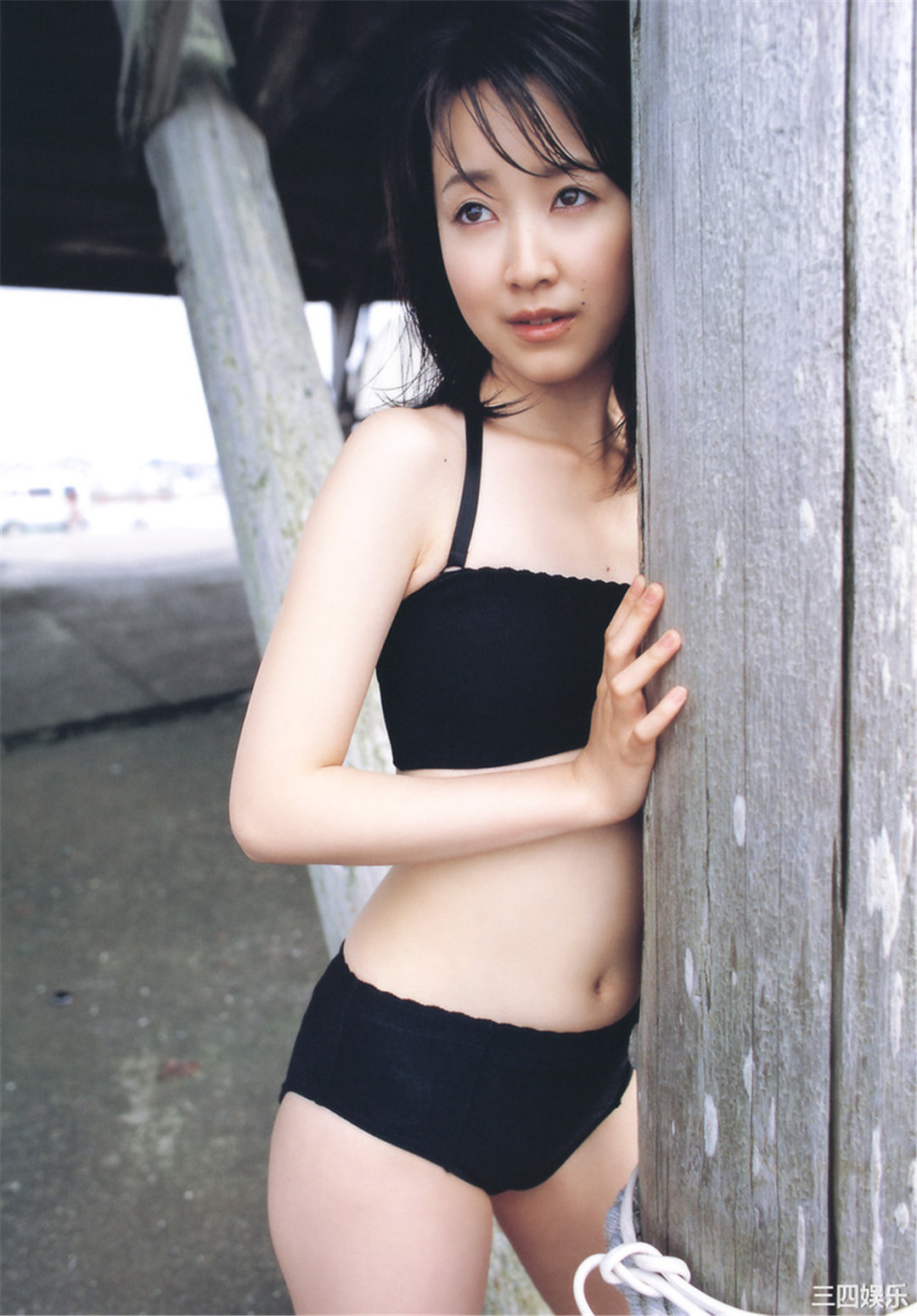 黑川智花写真集《As Tears Go By》高清全本