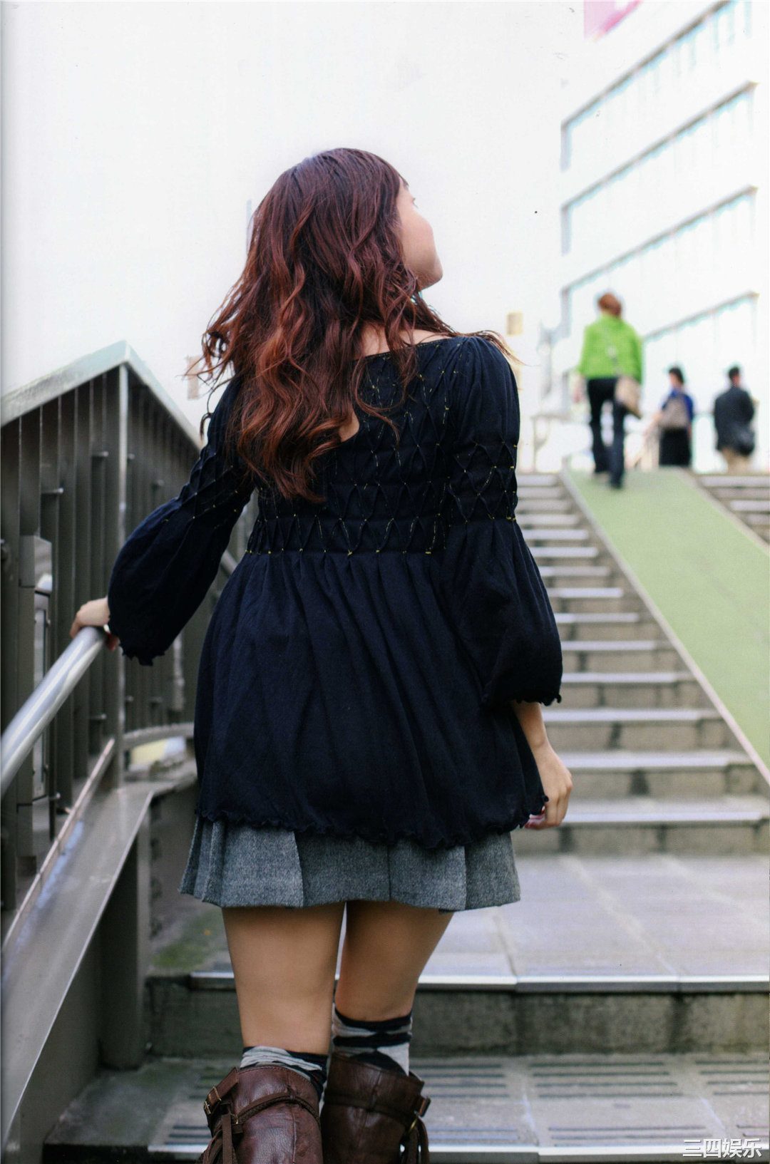 龟井绘里写真集《20はたち》高清全本