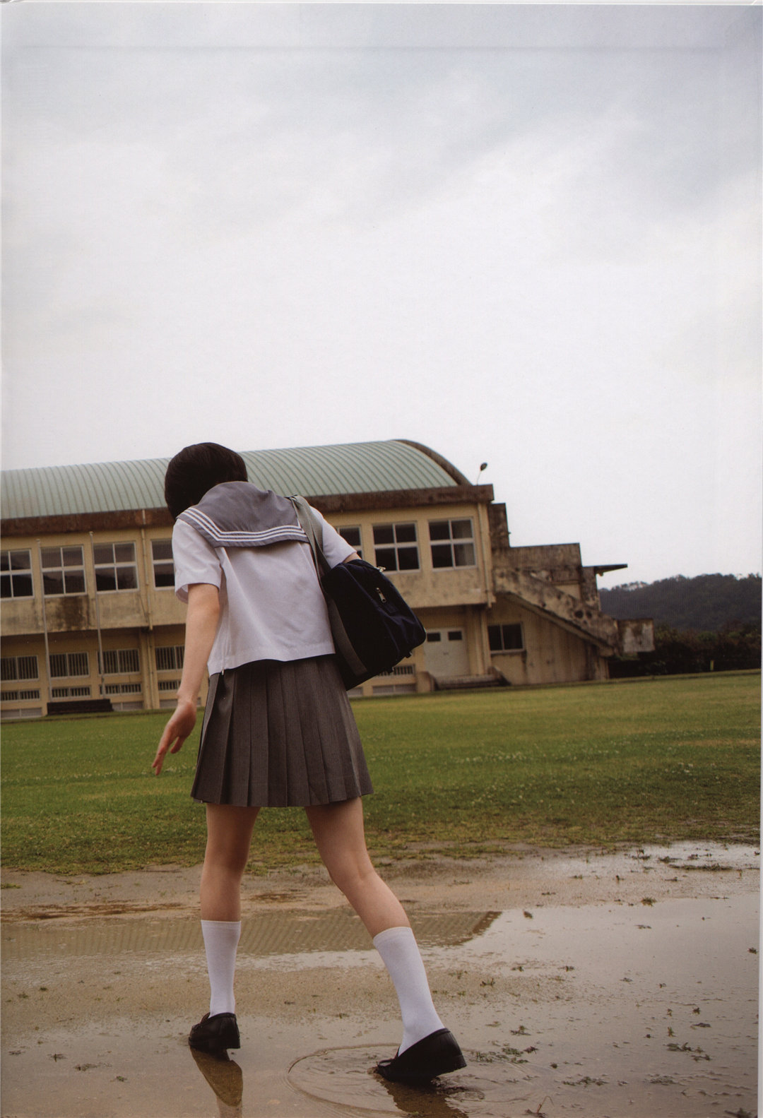 宫本佳林1ST写真集《佳林》高清全本