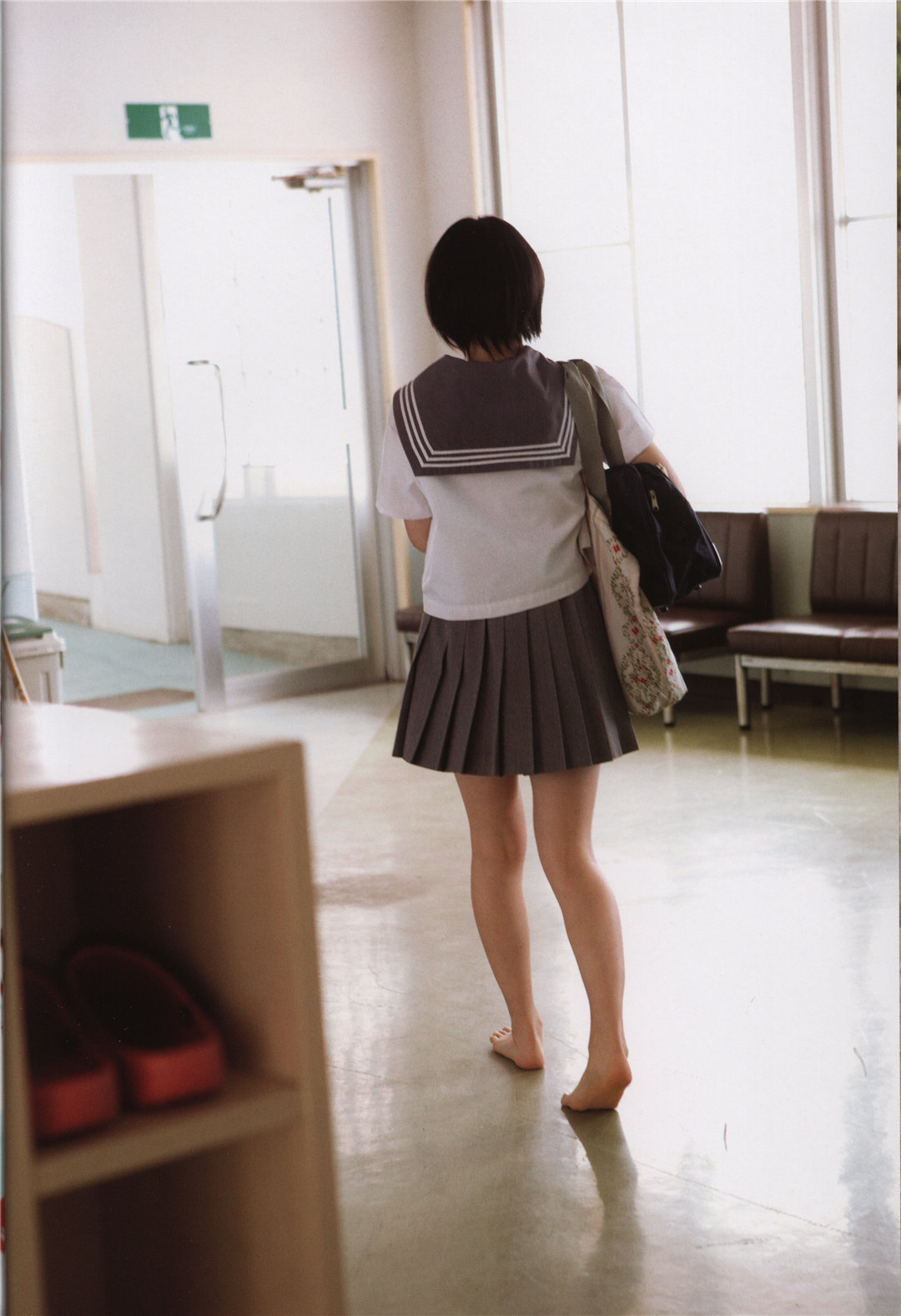 宫本佳林1ST写真集《佳林》高清全本