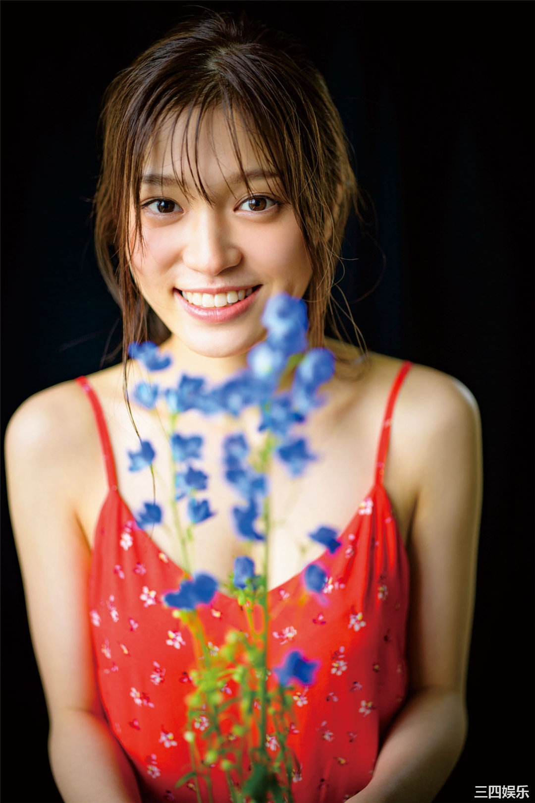 岩本爱未写真集《19岁》高清全本