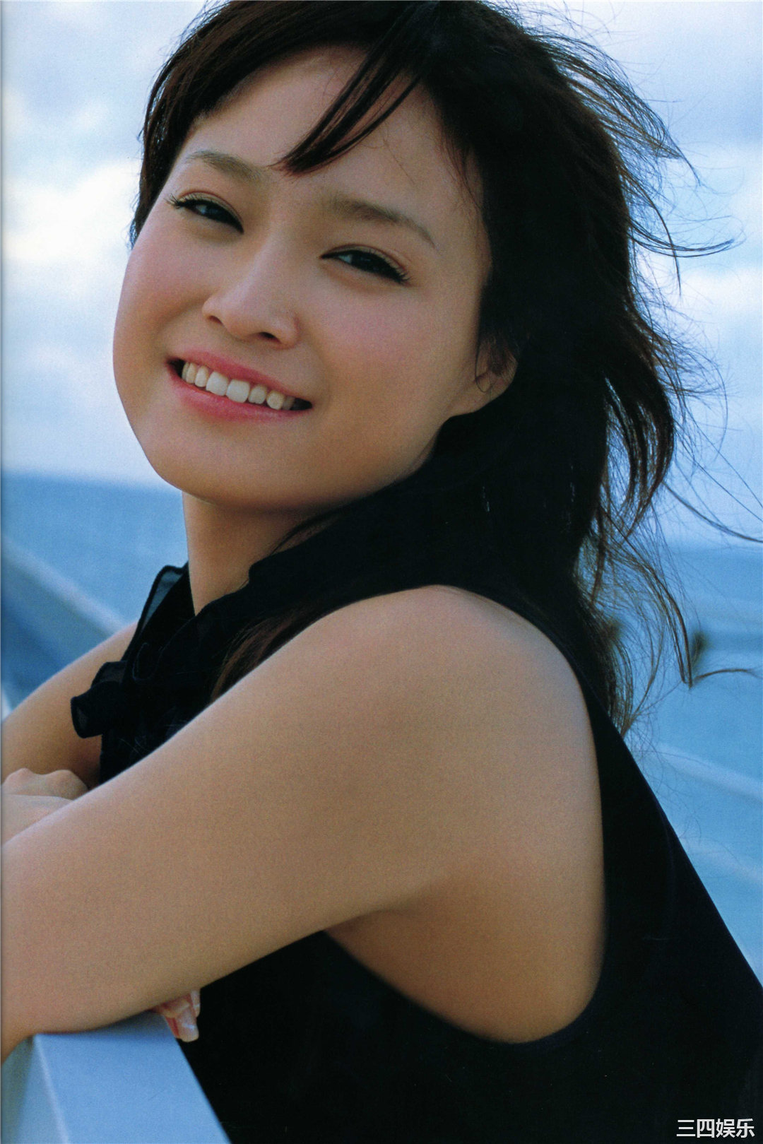 龟井绘里写真集《20はたち》高清全本