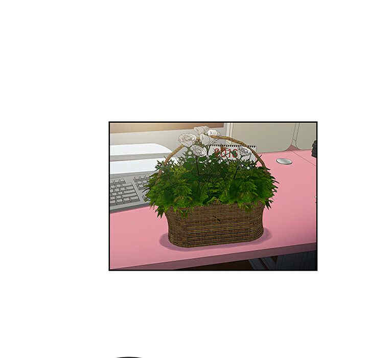 被女神环绕的男人