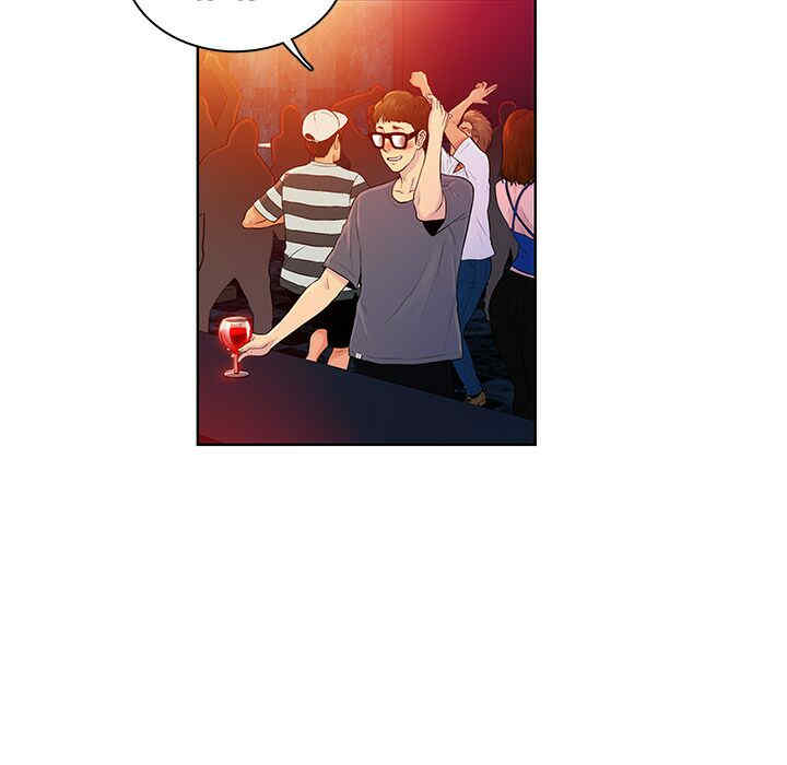 被女神环绕的男人