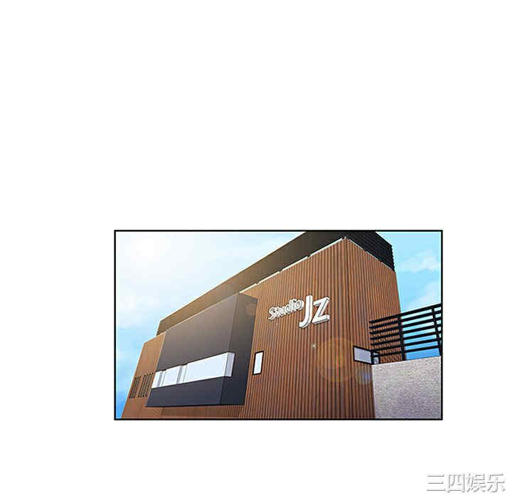 被女神环绕的男人