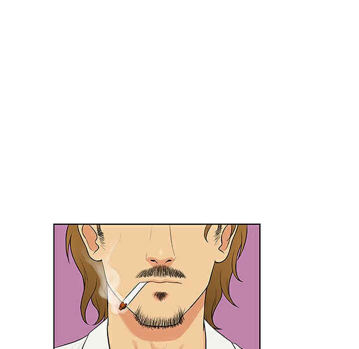 被女神环绕的男人