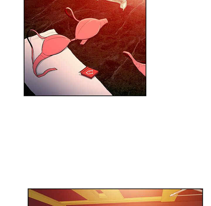 被女神环绕的男人