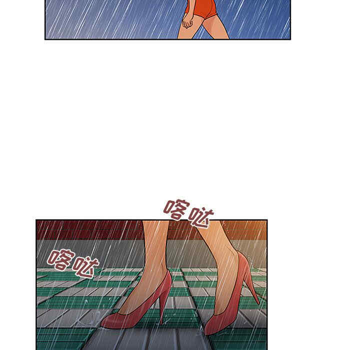 被女神环绕的男人