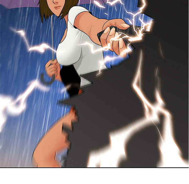 被女神环绕的男人