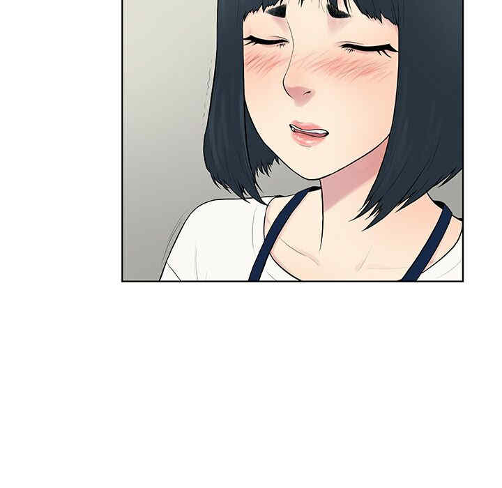 被女神环绕的男人