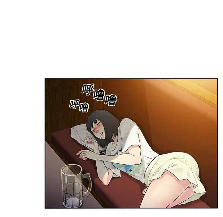 被女神环绕的男人