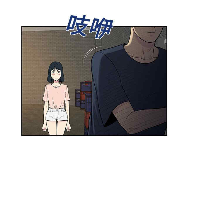 被女神环绕的男人