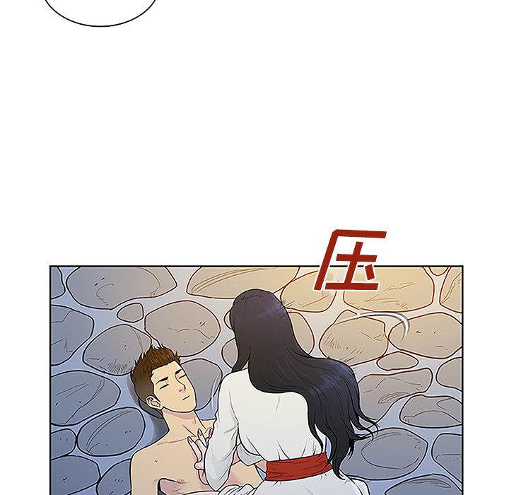 被女神环绕的男人