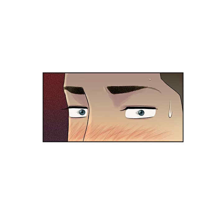 被女神环绕的男人