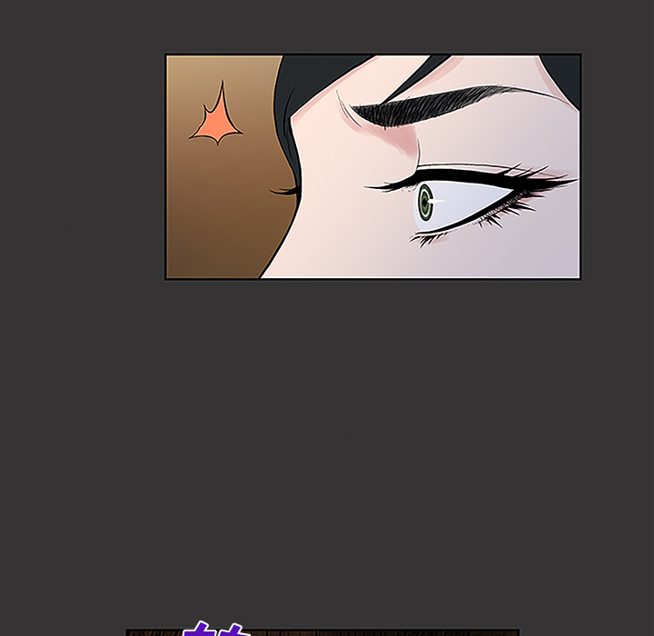 被女神环绕的男人