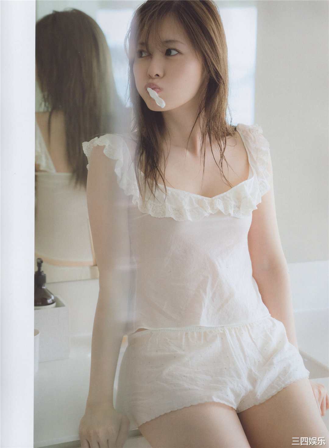 白石麻衣写真集《乃木坂46卒業記念メモリアルマガジン》高清全本