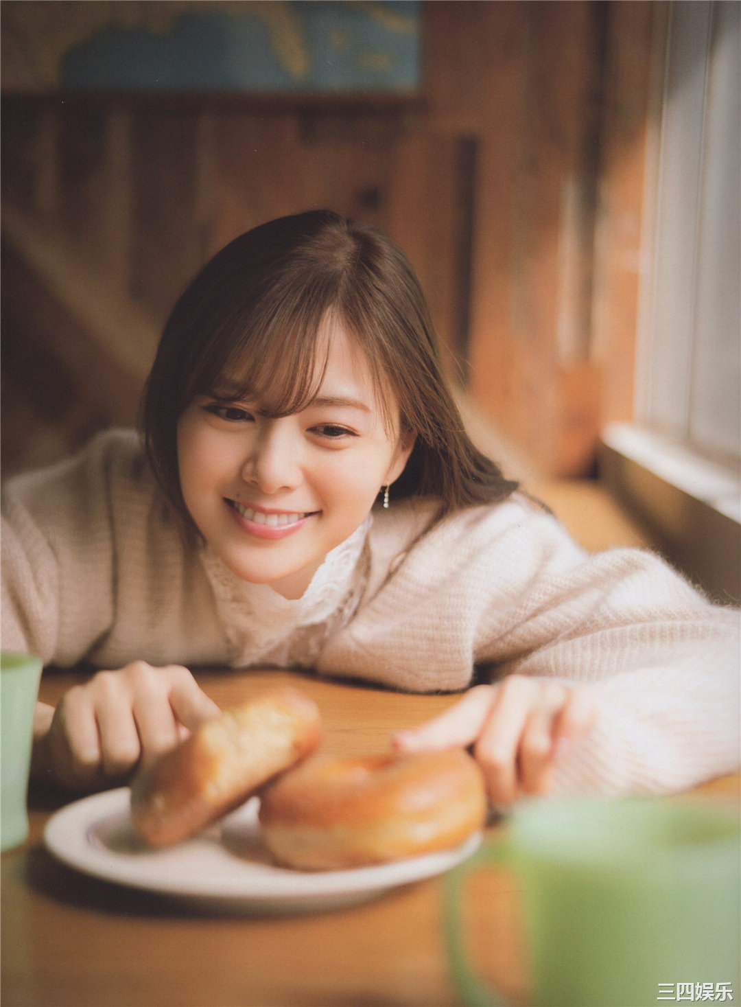 白石麻衣写真集《乃木坂46卒業記念メモリアルマガジン》高清全本