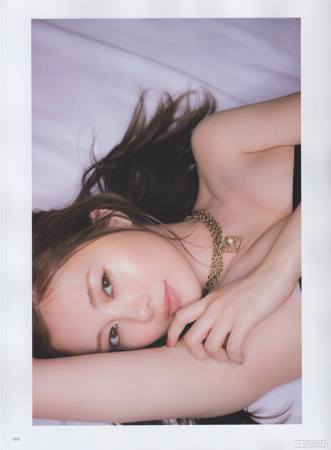 白石麻衣写真集《乃木坂46卒業記念メモリアルマガジン》高清全本