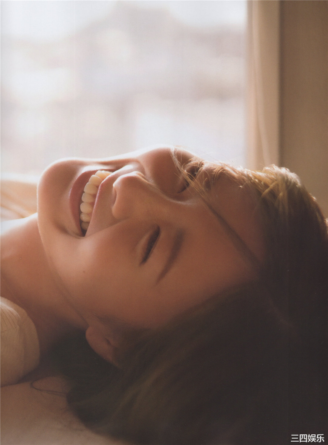 白石麻衣写真集《乃木坂46卒業記念メモリアルマガジン》高清全本