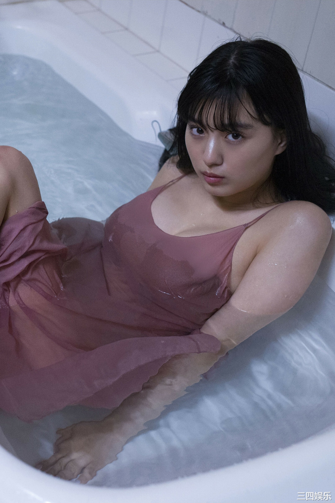 鹤岛乃爱写真集《秘密》高清全本