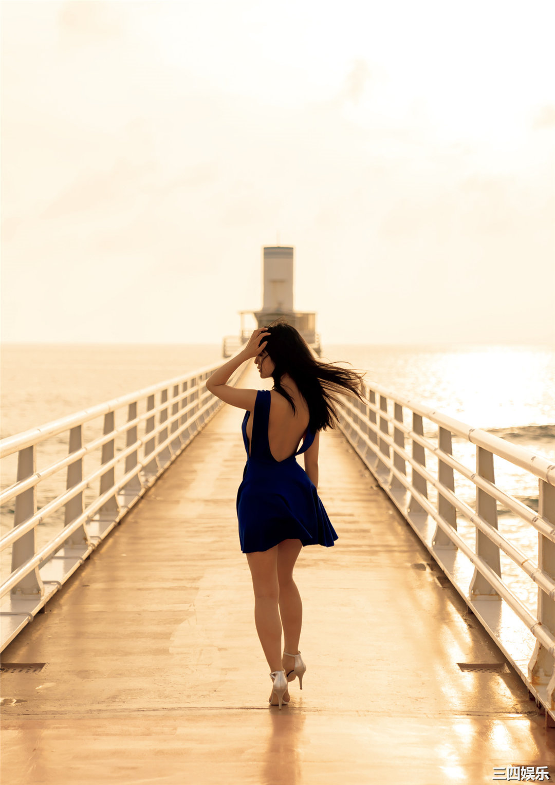 丰田露娜1ST写真集《月－Ｌｕｎａ－》高清全本