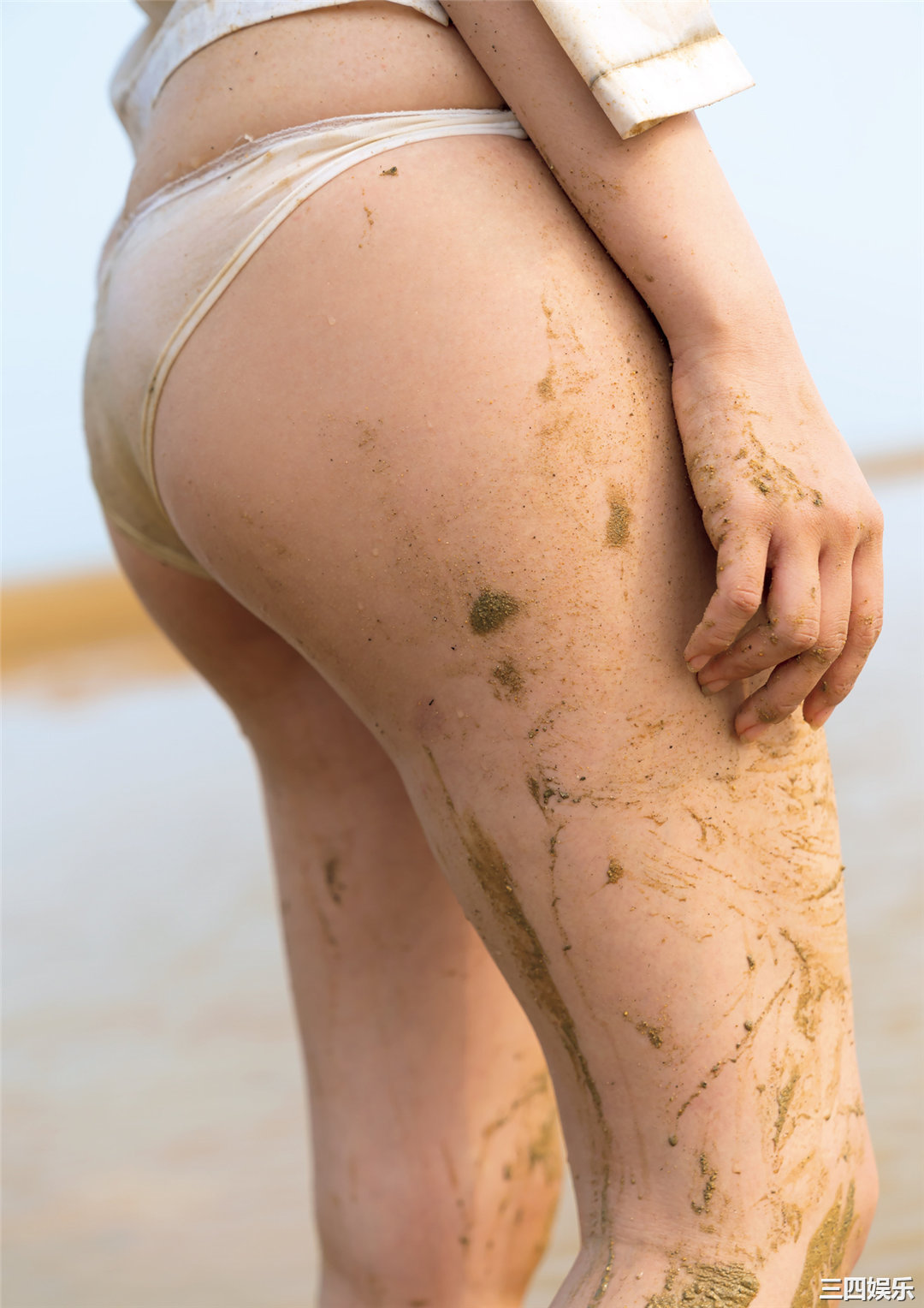 丰田露娜1ST写真集《月－Ｌｕｎａ－》高清全本