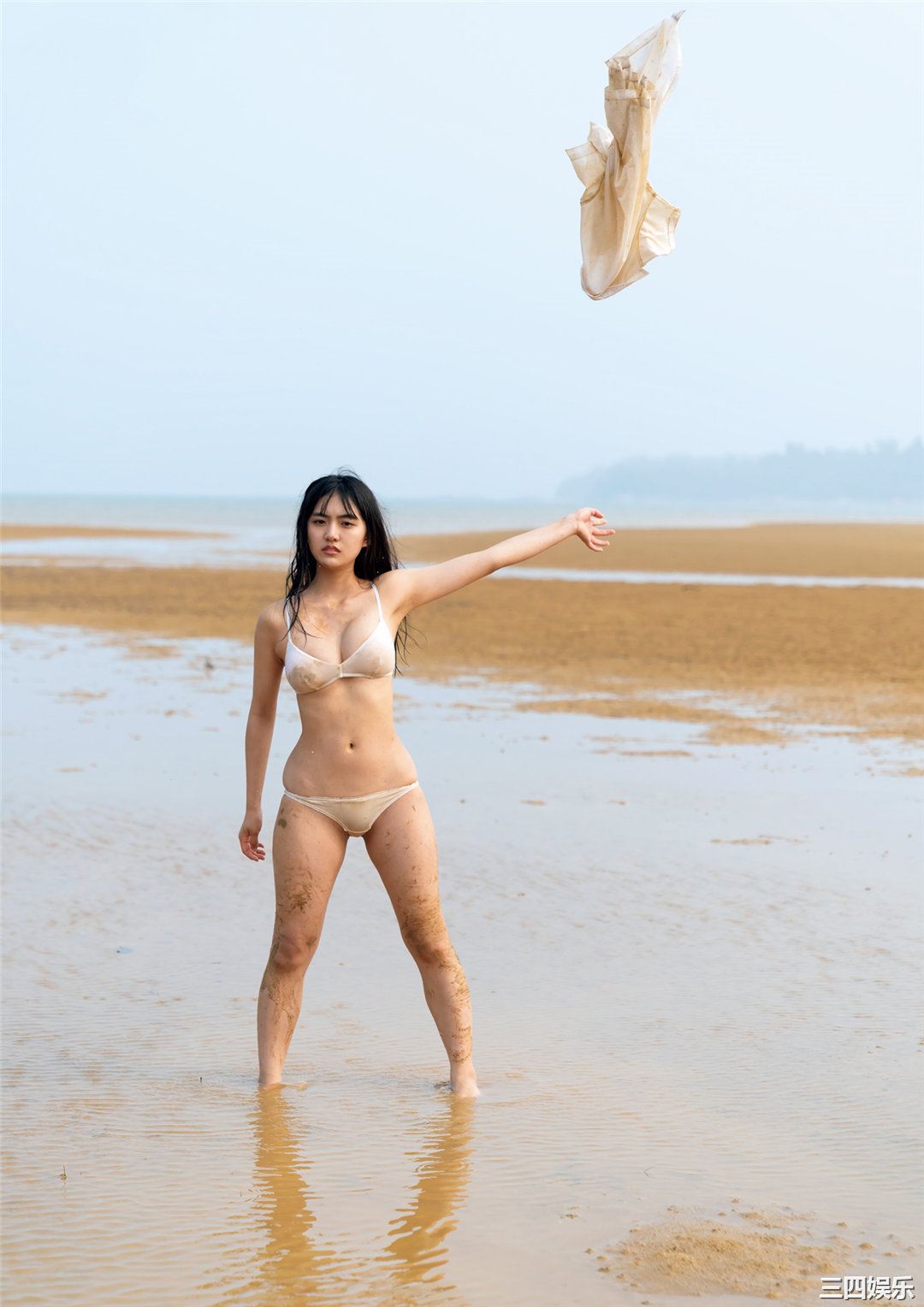 丰田露娜1ST写真集《月－Ｌｕｎａ－》高清全本