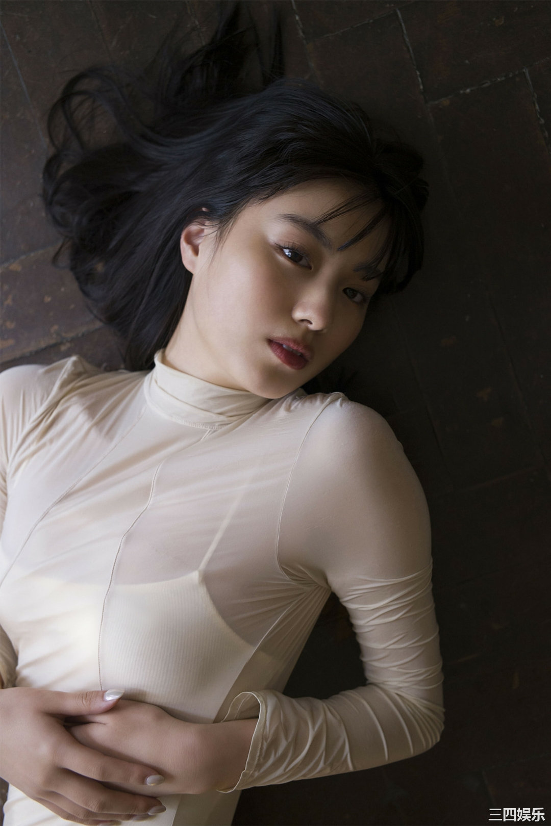 鹤岛乃爱写真集《秘密》高清全本