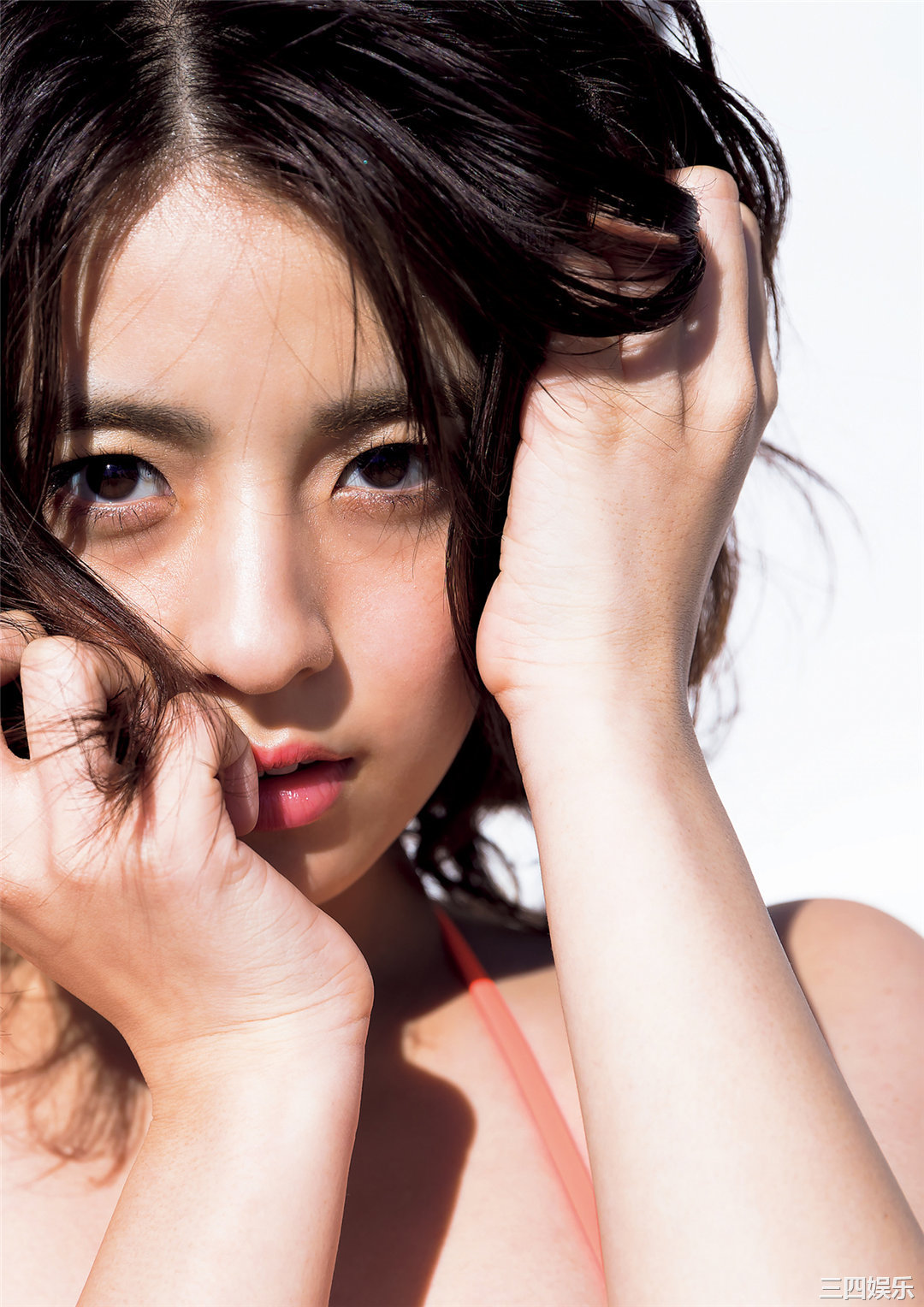 柳百合菜写真集《ひみつ》高清全本