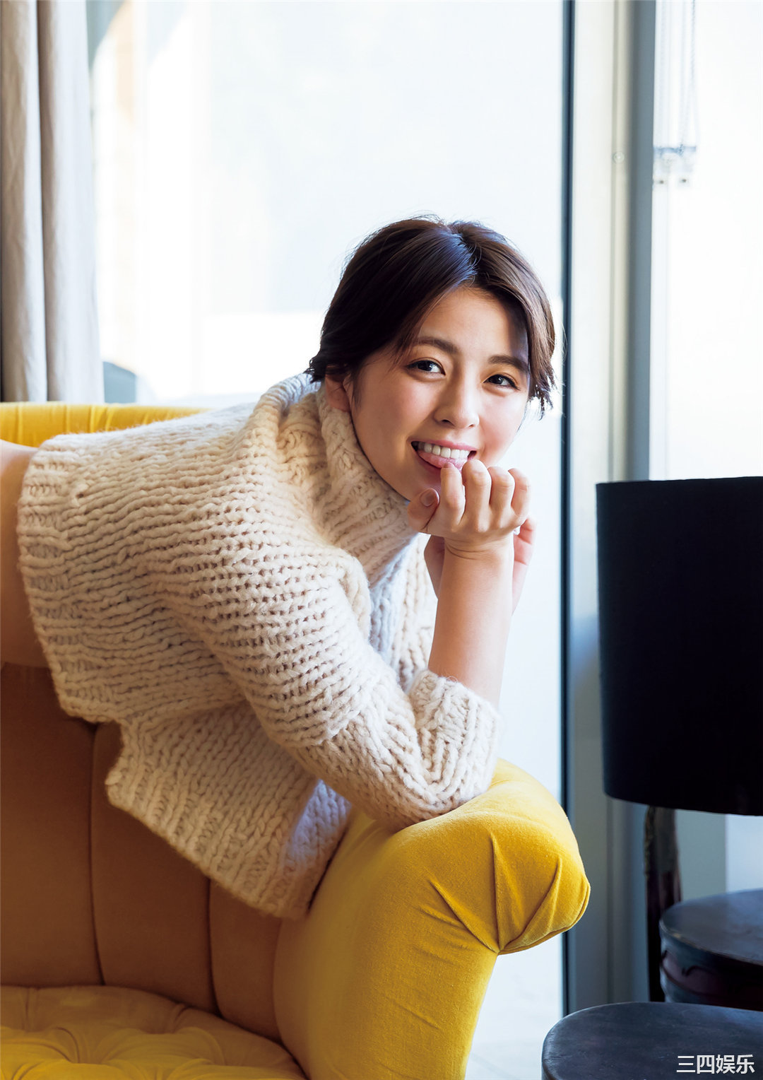 柳百合菜写真集《ひみつ》高清全本