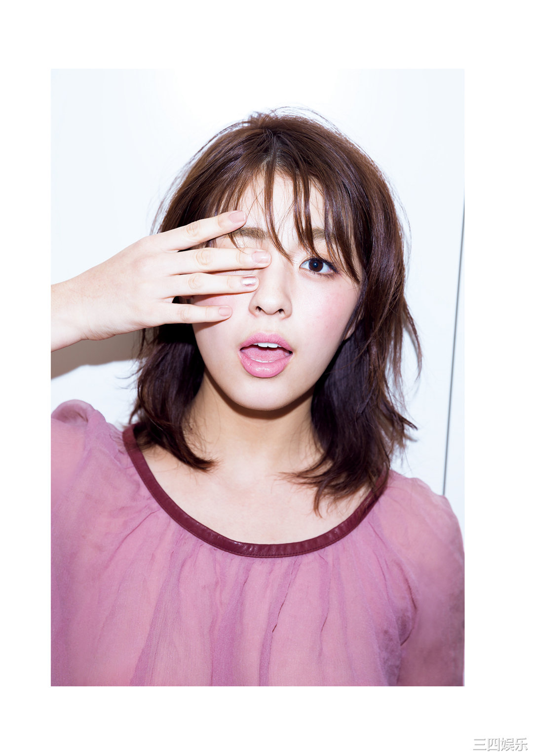 柳百合菜写真集《ひみつ》高清全本