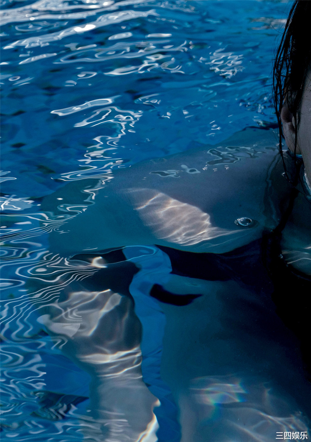 绫濑遥写真集《ハルカノイセカイ０４》高清全本