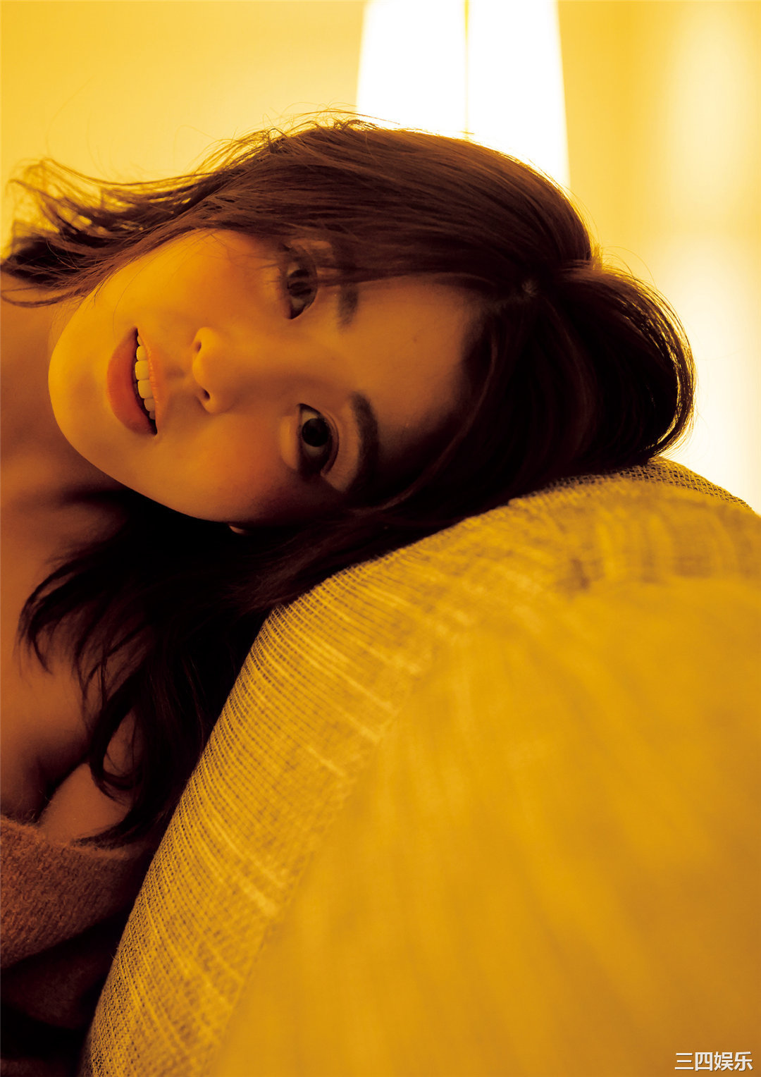 柳百合菜写真集《ひみつ》高清全本