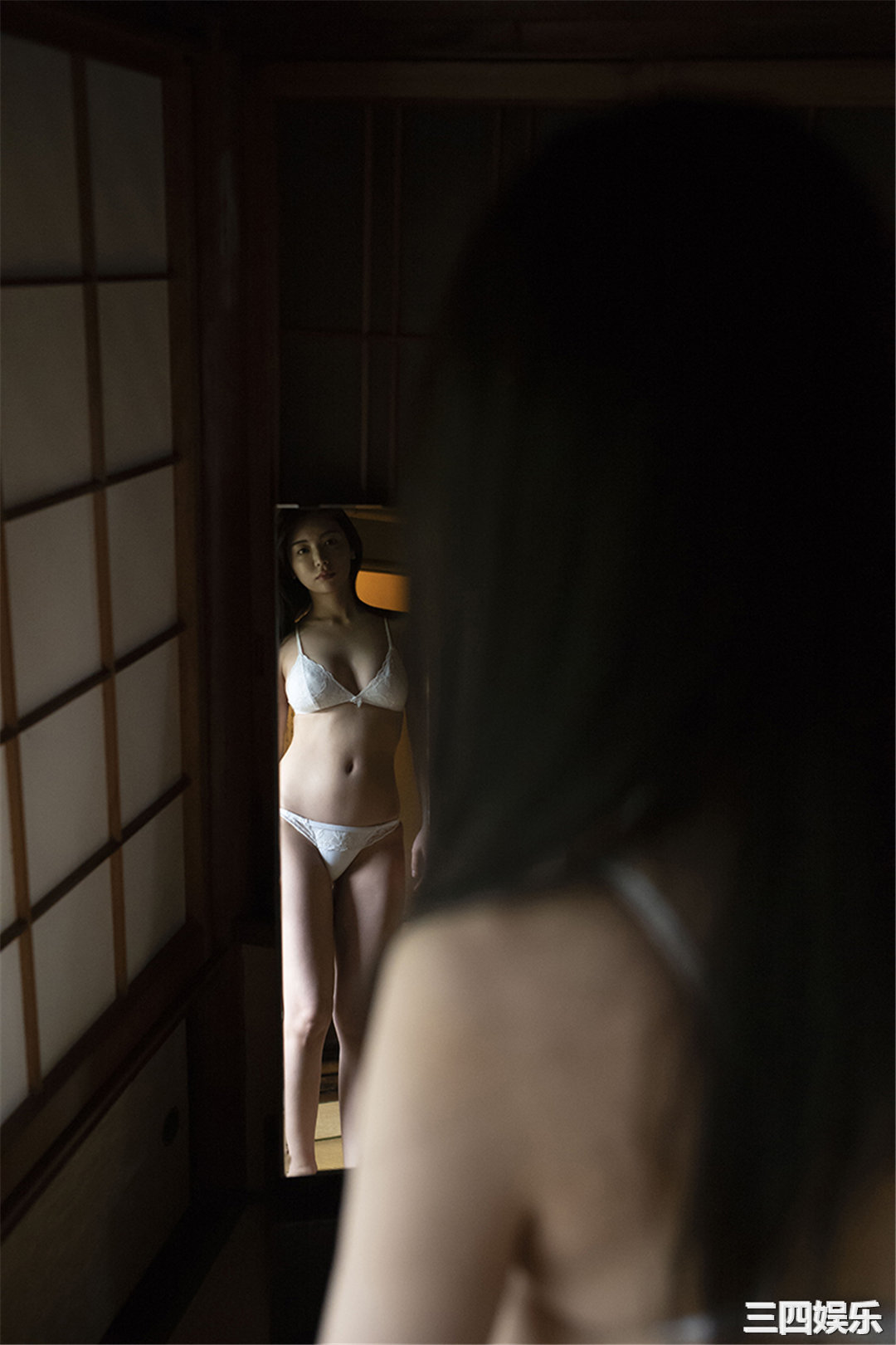 仲村美海写真集《雨の日は君と…》高清全本