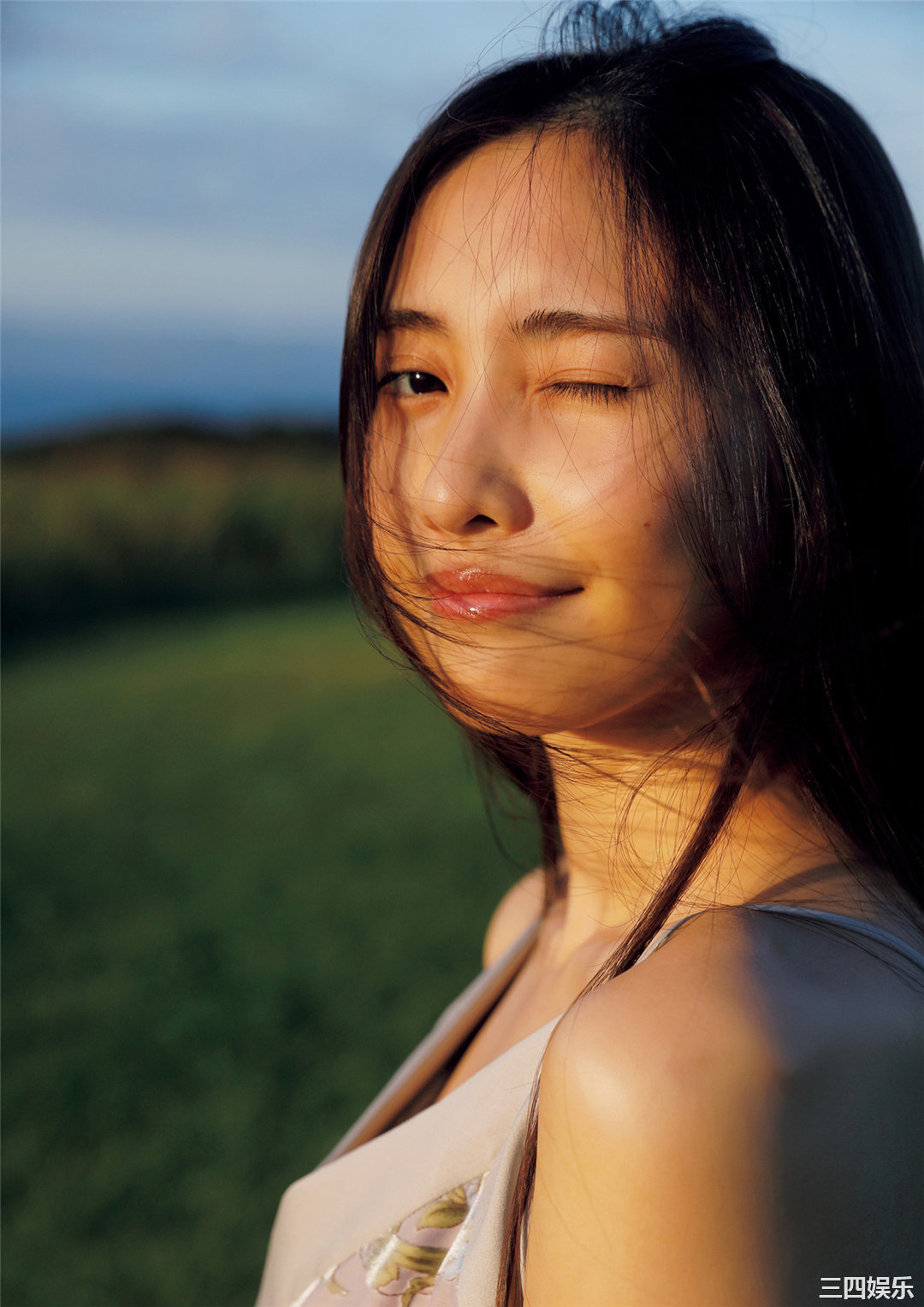 佐野雏子写真集《COLORS》高清全本