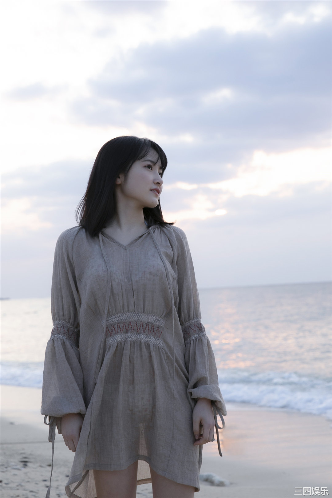 森户知沙希写真集《[Hello! Project Digital Books] Vol.207 Chisaki Morito 森戸知沙希》高清全本