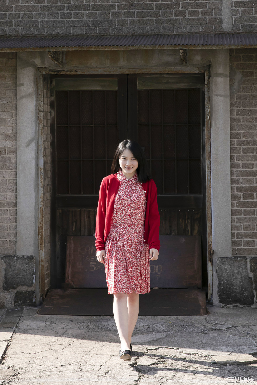 森户知沙希写真集《[Hello! Project Digital Books] Vol.207 Chisaki Morito 森戸知沙希》高清全本