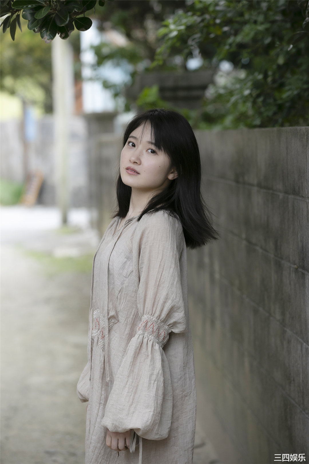 森户知沙希写真集《[Hello! Project Digital Books] Vol.207 Chisaki Morito 森戸知沙希》高清全本